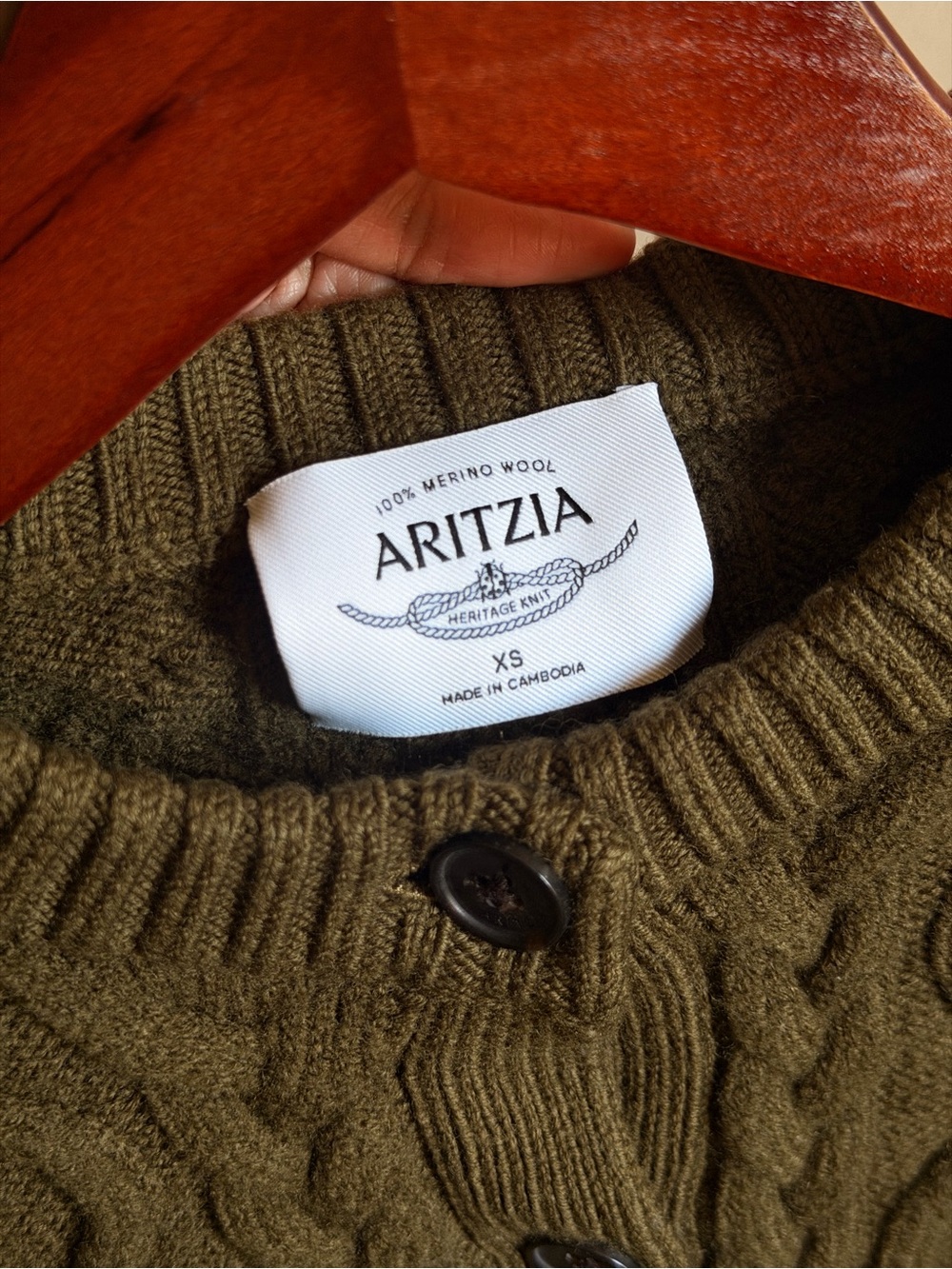 Aritzia 100% Merino Wool Heritage Cable Knit Cardigan - Picture 3 of 7